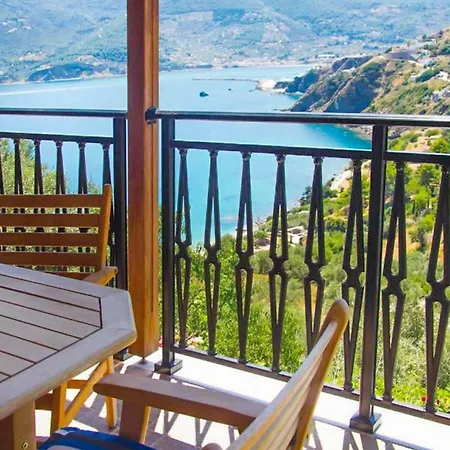 Elena Glysteri Villa Skopelos stad