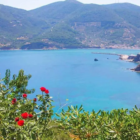 Βίλα Elena Glysteri