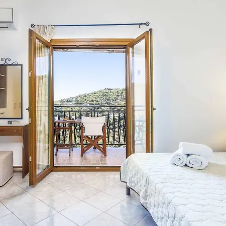 Elena Glysteri Villa Skopelos stad