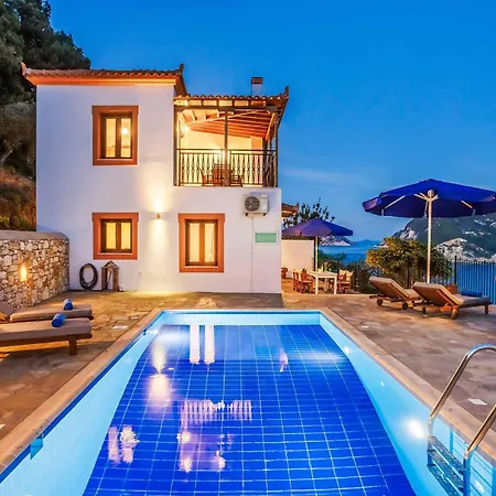 Villa Elena Glysteri *