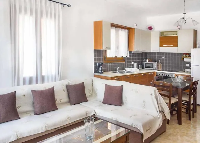 Elena Glysteri * Σκόπελος